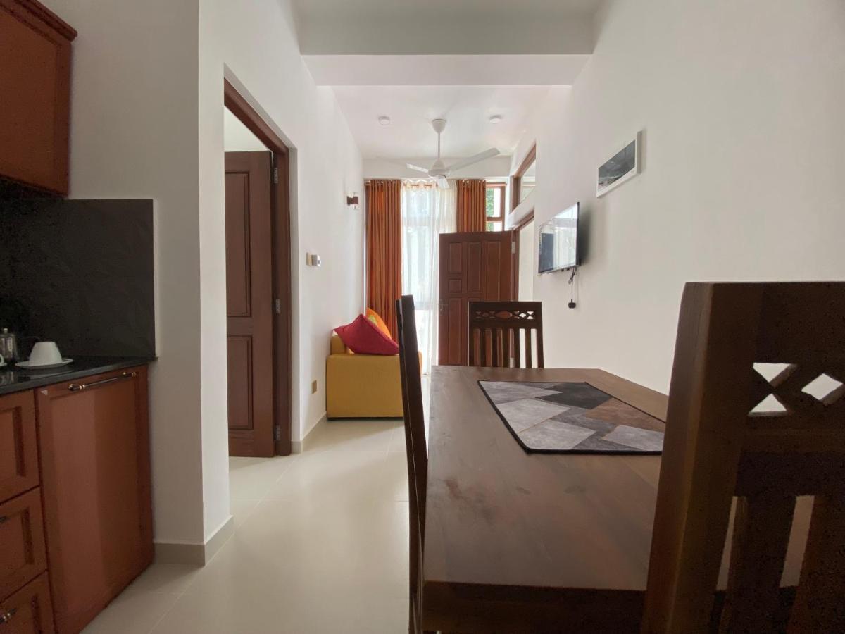 Aurelia Inn Kandy Buitenkant foto