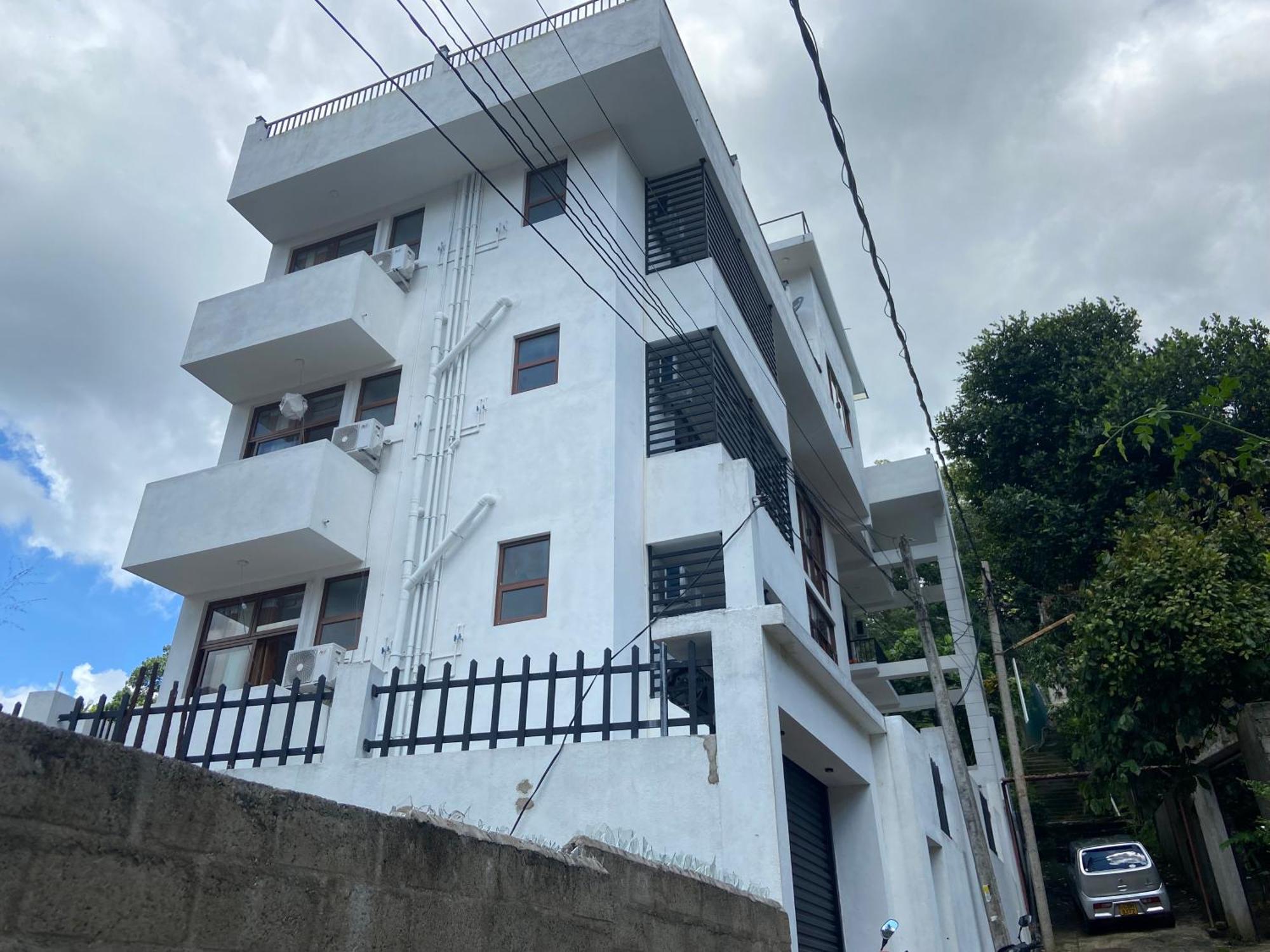 Aurelia Inn Kandy Buitenkant foto